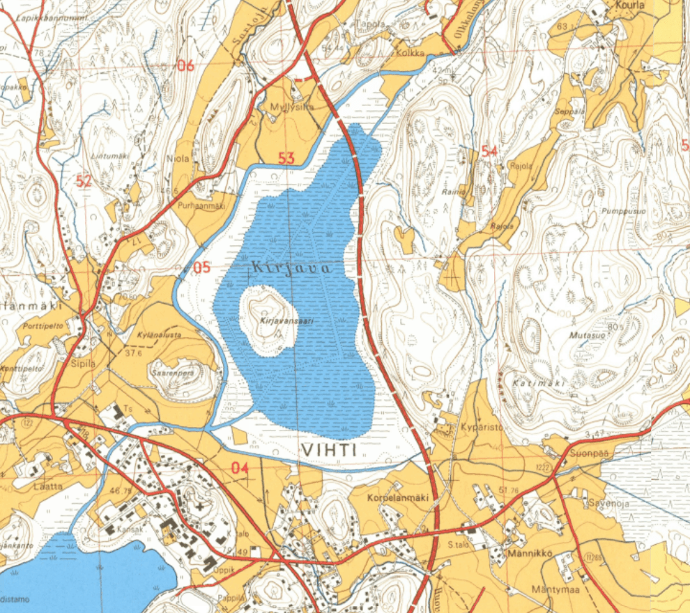 Vuoden 1972 peruskartassa nähdään ensimmäistä kertaa Vihtijoen uusi reitti ja alkanut kuivatus.